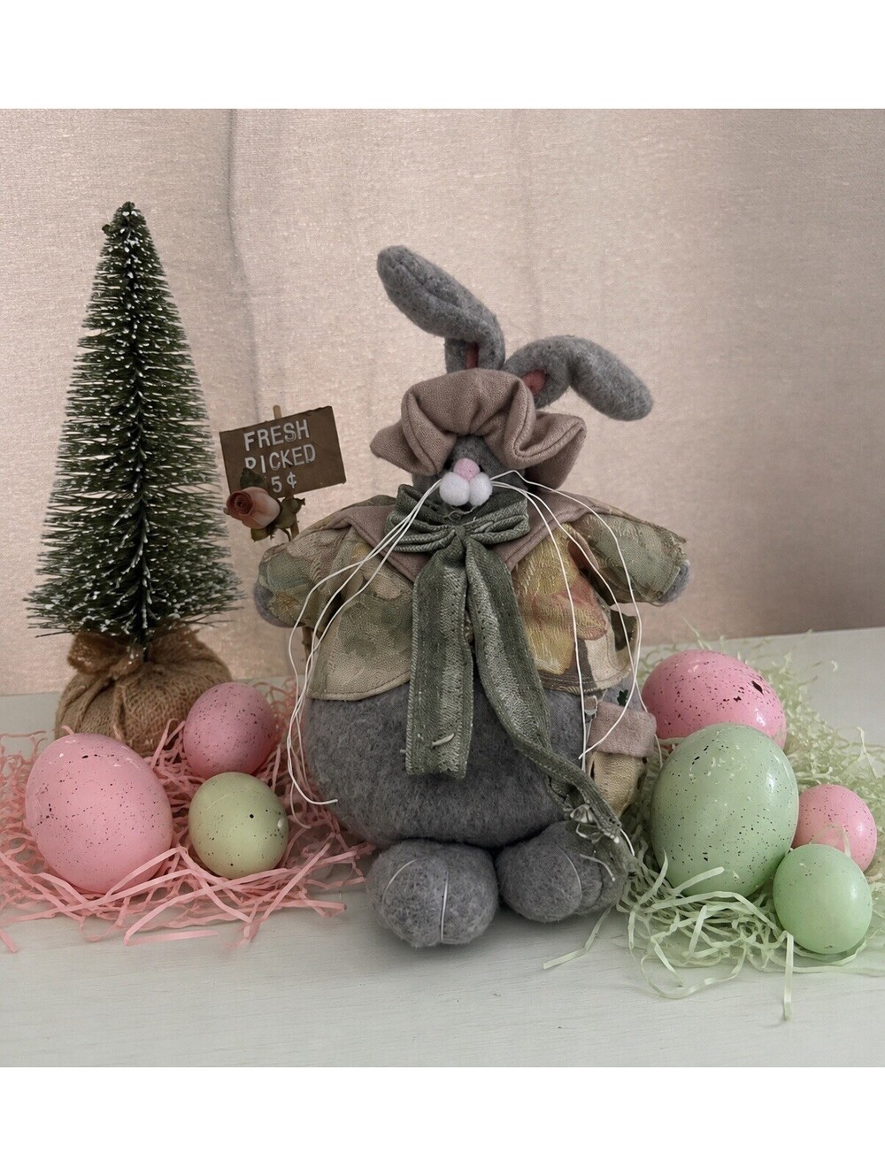 NWOT Vintage Grunge Bunny Cottagecore Farmhouse Decor Melissa Ann With Sign